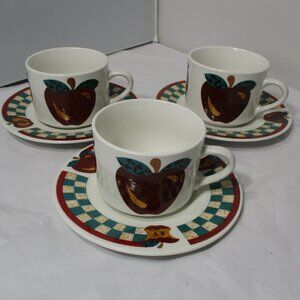 Vintage Tabletops Unlimited Red Apple Coffee Cups Mugs & Saucers set of 3